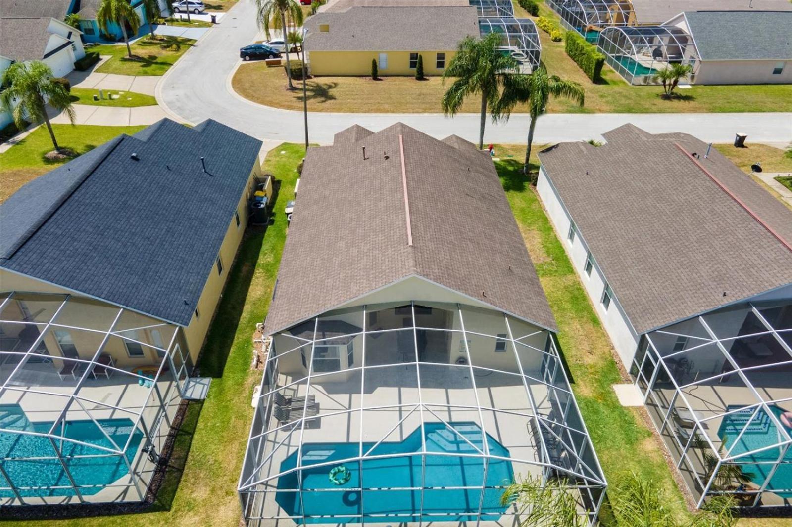 Amazing 4 Bedrooms 3 Bath With Private Pool, Near And Universal! *